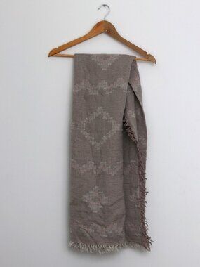 Wilfred Merino Wool Diamond Mosaic Blanket Scarf | Aritzia | One Size